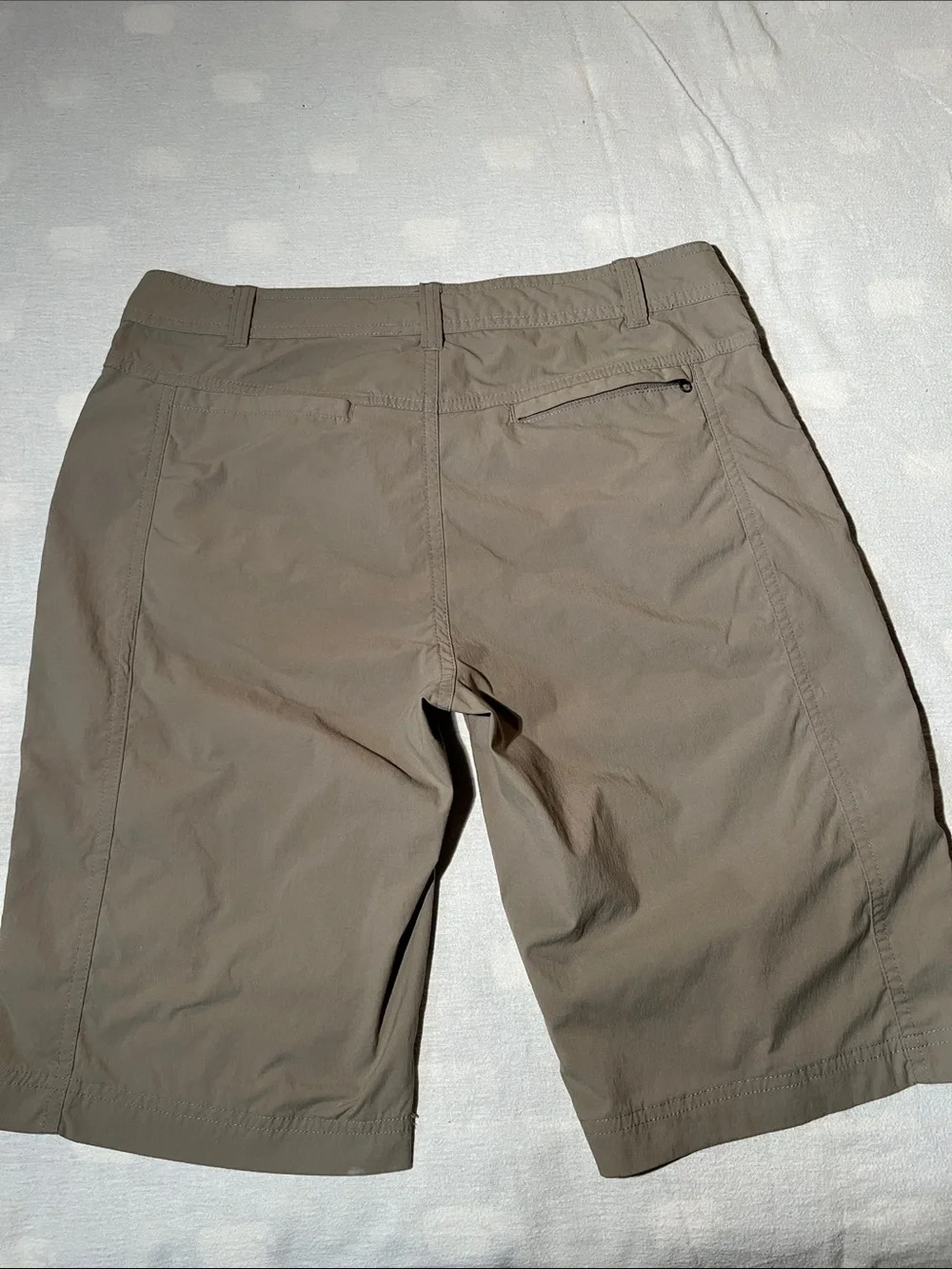 Royal Robbins Stretchy Quick Dry Discovery Hiking Shorts in Tan - Size 8
